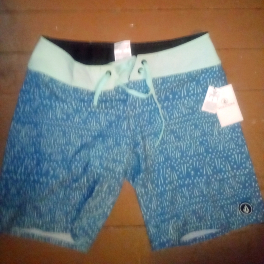 Volcom board shorts